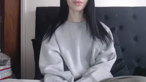 Snapshot of novafrey chatting on November 9, 8:18 pm Olivia online show from November 9, 8:18 pm