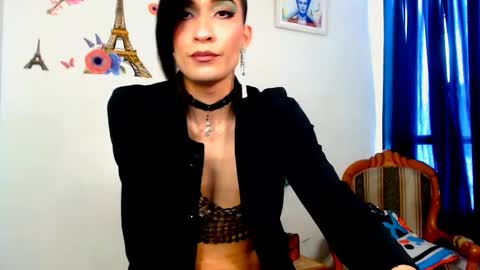 Snapshot of novanyx11 chatting on February 15, 7:39 pm Nova... online show from February 15, 7:39 pm