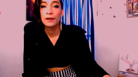 Snapshot of novanyx11 chatting on February 21, 9:00 pm Nova... online show from February 21, 9:00 pm