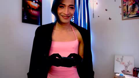 Snapshot of novanyx11 chatting on February 24, 7:52 pm Nova... online show from February 24, 7:52 pm