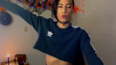 Snapshot of novanyx11 chatting on October 12, 3:33 pm Nova... online show from October 12, 3:33 pm