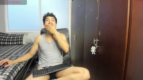 Snapshot of noxx_stark chatting on November 1, 8:33 pm Noxx online show from November 1, 8:33 pm