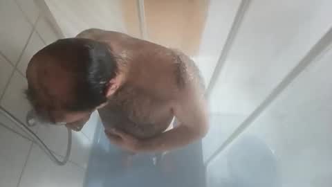 Snapshot of nudechiller chatting on November 24, 12:16 pm Vinz... online show from November 24, 12:16 pm