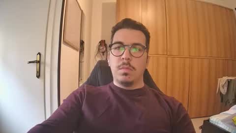 Snapshot of nuotatore90 chatting on October 4, 1:31 pm nuotatore90 online show from October 4, 1:31 pm