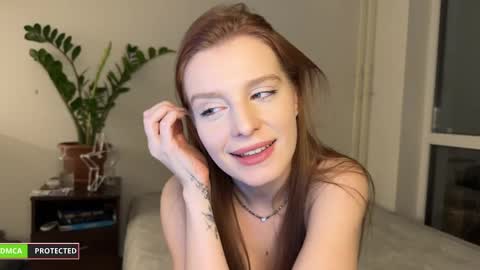 Snapshot of nura_foxx chatting on January 19, 12:17 am nura_foxx online show from January 19, 12:17 am