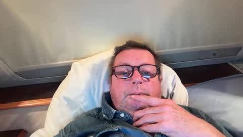 Snapshot of nurod chatting on December 14, 6:34 pm nurod online show from December 14, 6:34 pm