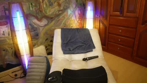 Claudia online show from April 3, 1:14 am