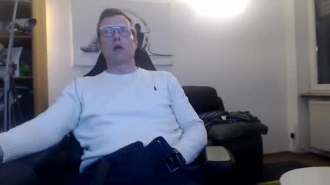 Snapshot of nursefan chatting on December 15, 6:34 pm nursefan online show from December 15, 6:34 pm