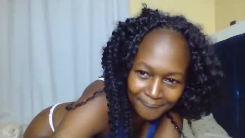 nutgal online show from November 1, 9:00 am