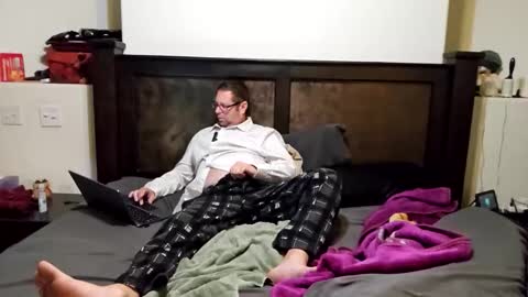 Snapshot of nutttyprof chatting on October 22, 7:02 pm nuttyprof online show from October 22, 7:02 pm