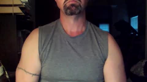 nvrenuff1979 online show from October 10, 11:42 am