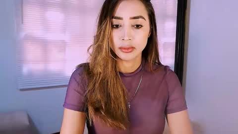 Nycole online show from February 5, 2:33 pm