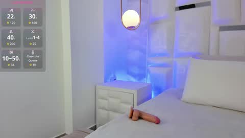 Nyla  online show from December 5, 2:03 pm