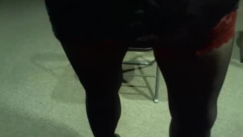 Snapshot of nylonslutbitch chatting on November 20, 12:11 am nylonslutbitch online show from November 20, 12:11 am