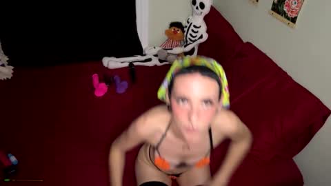 Snapshot of nymphaeaorion chatting on October 26, 12:05 am Nymphaea online show from October 26, 12:05 am