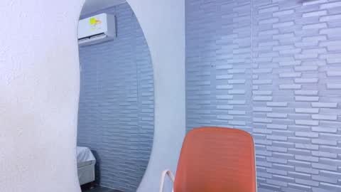 nympho_bff online show from September 12, 9:04 pm