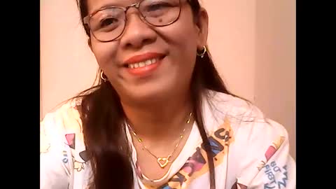 Snapshot of nymphoangel2022 chatting on February 15, 1:21 am I am your angel online show from February 15, 1:21 am