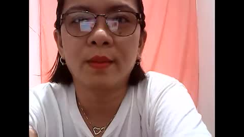 Snapshot of nymphoangel2022 chatting on March 10, 5:11 am I am your angel online show from March 10, 5:11 am