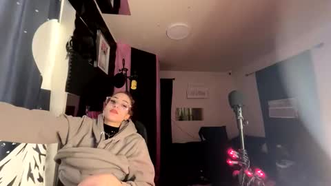 nymphomaticbaby online show from February 21, 10:27 am