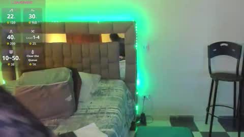 nyomi browm online show from November 4, 10:03 am