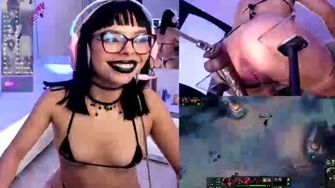 Snapshot of nyveth chatting on November 20, 2:28 pm Nyvet online show from November 20, 2:28 pm