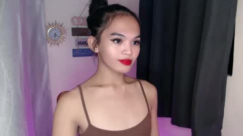 ITS ME NYXIEE online show from November 18, 8:24 pm