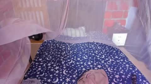 Scarlett online show from April 6, 3:57 pm