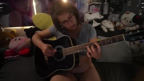 Snapshot of nyxraven chatting on November 19, 10:10 pm NyxRaven online show from November 19, 10:10 pm