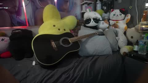 Snapshot of nyxraven chatting on February 5, 10:03 pm NyxRaven online show from February 5, 10:03 pm