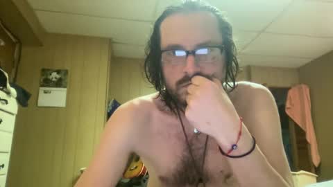 Snapshot of nyyanks232 chatting on November 10, 5:28 am harvestmoon online show from November 10, 5:28 am