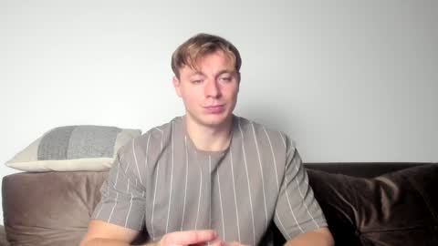 o_r_b_i_t online show from December 10, 4:38 pm