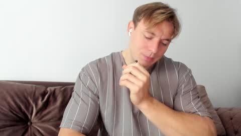 o_r_b_i_t online show from December 18, 9:58 am