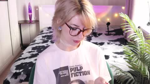 Moonlight online show from April 4, 8:45 am