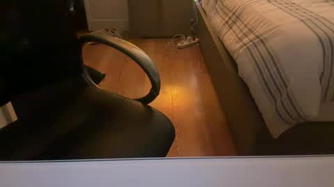 Snapshot of obiwand653040 chatting on October 23, 6:02 am obiwand653040 online show from October 23, 6:02 am