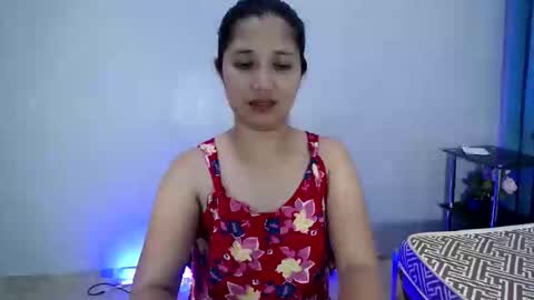 obsidian_r0se19 online show from November 4, 10:09 pm