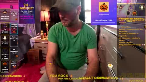 Snapshot of obsidian_stallion chatting on October 21, 8:09 pm Obsidian stallion online show from October 21, 8:09 pm