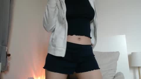 Snapshot of ocean_eyess_ chatting on February 2, 1:21 pm Kate my ONLYFANS katy ocean online show from February 2, 1:21 pm