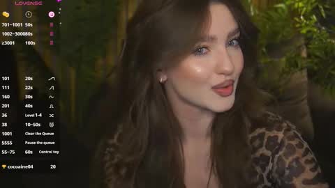 Snapshot of oceaneyessss_ chatting on October 9, 8:29 pm Kristina online show from October 9, 8:29 pm