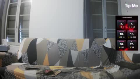 Brad Pitt online show from December 6, 1:33 pm