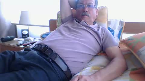 ocorrea online show from February 21, 7:15 pm