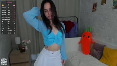 Snapshot of odelynahayne chatting on February 9, 4:27 am Elisa online show from February 9, 4:27 am