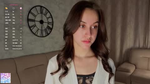 Snapshot of odelynahayne chatting on March 2, 5:08 am Elisa online show from March 2, 5:08 am