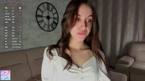 Snapshot of odelynahayne chatting on March 4, 4:29 am Elisa online show from March 4, 4:29 am