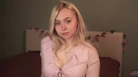 Alice online show from September 26, 7:07 pm