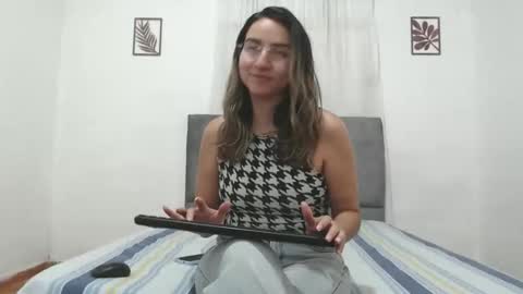 Val online show from February 20, 2:28 pm