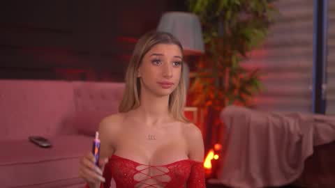 Snapshot of odettebensen chatting on November 30, 6:17 am Odette online show from November 30, 6:17 am