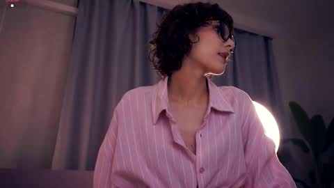 Thea online show from October 23, 5:33 pm