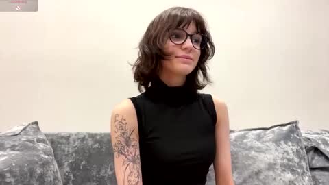 Thea online show from February 2, 4:11 am