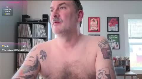 Office Dad online show from April 19, 6:10 pm