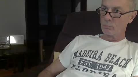 Officer online show from December 28, 7:55 am